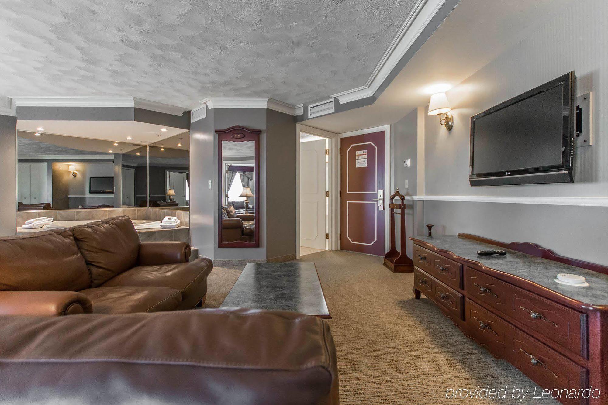 Chateau Moncton Trademark Collection By Wyndham Exteriör bild