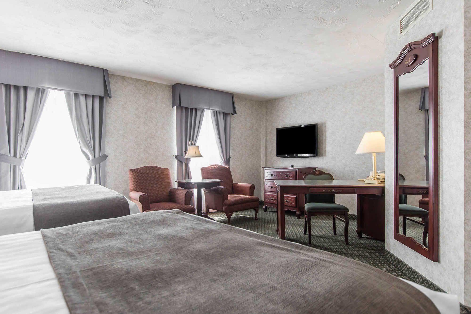 Chateau Moncton Trademark Collection By Wyndham Exteriör bild