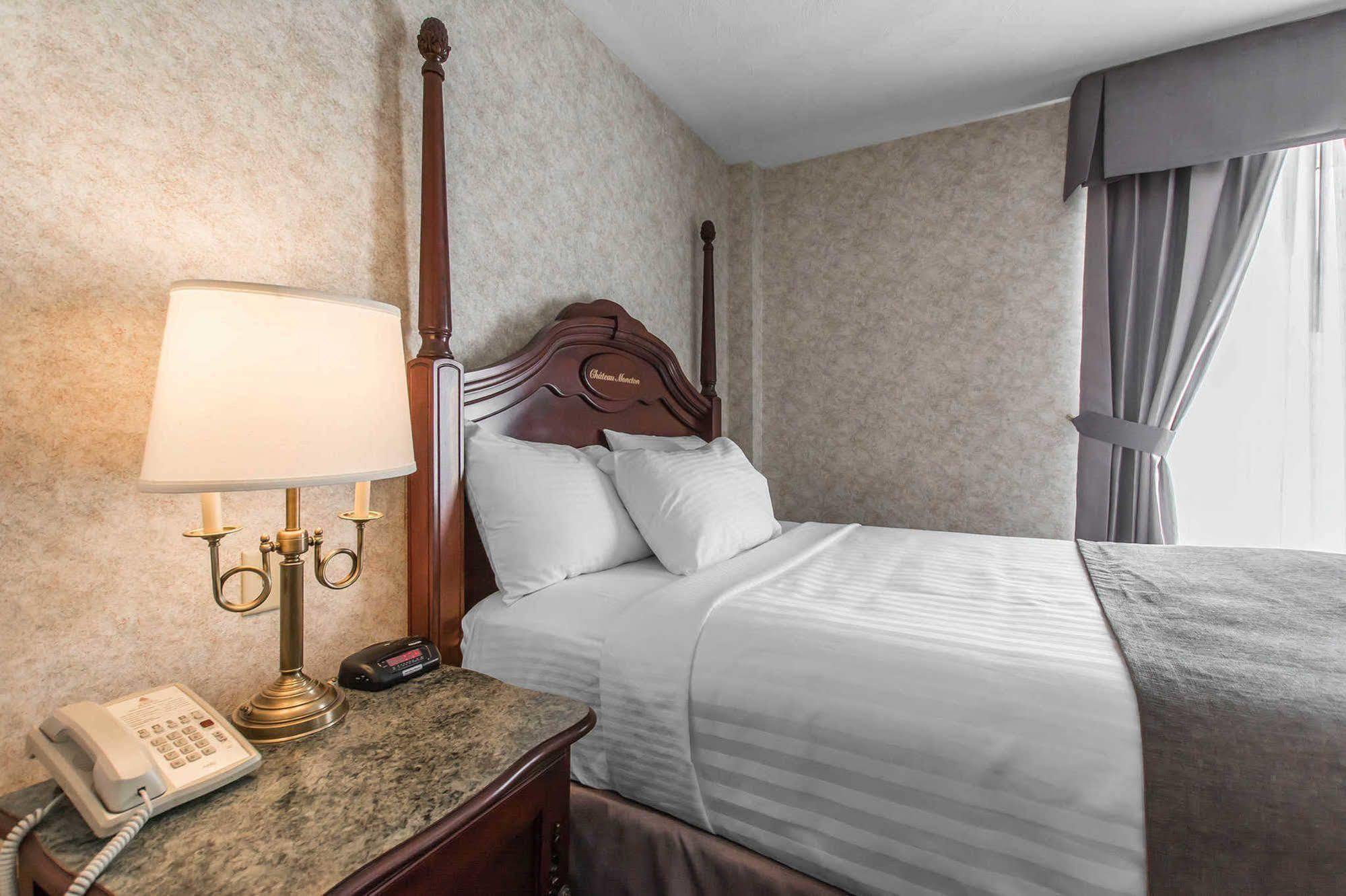 Chateau Moncton Trademark Collection By Wyndham Exteriör bild