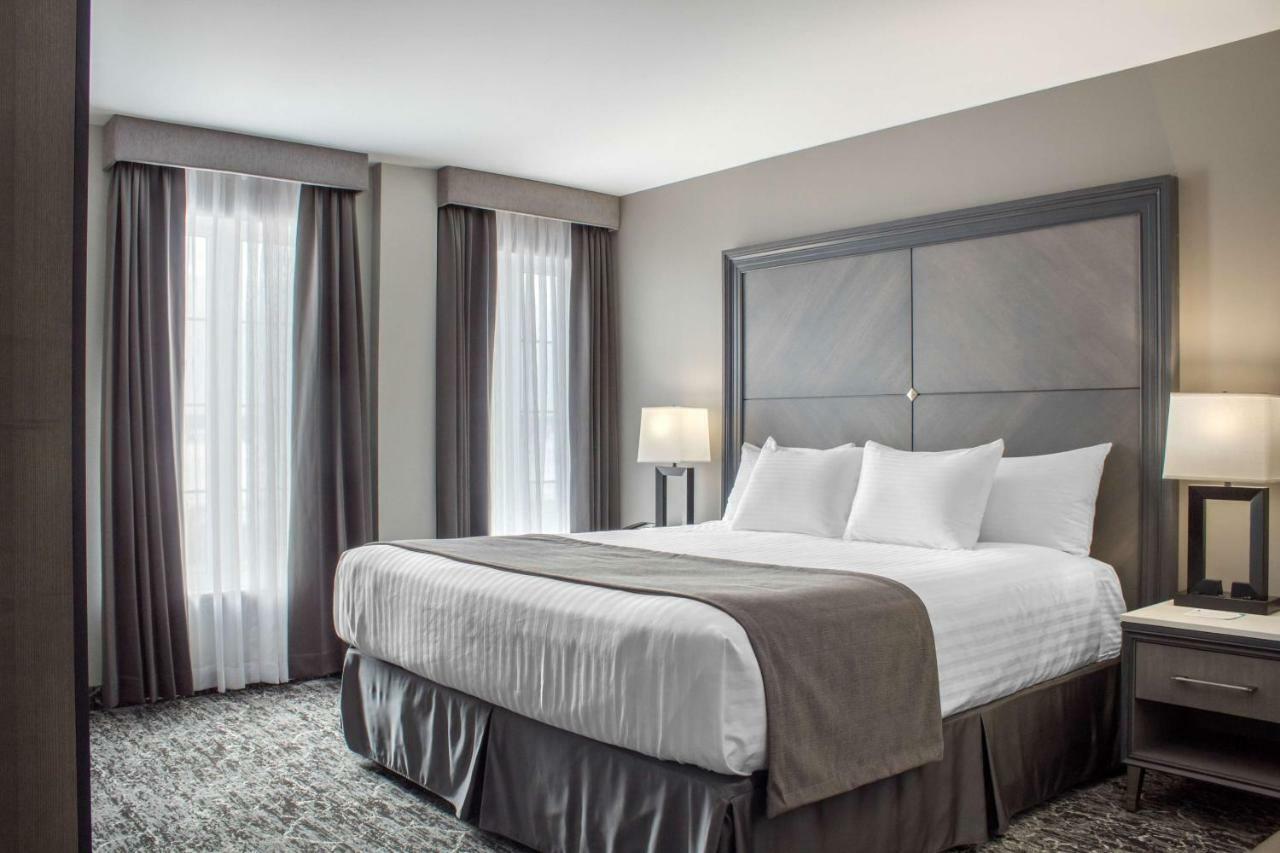 Chateau Moncton Trademark Collection By Wyndham Exteriör bild